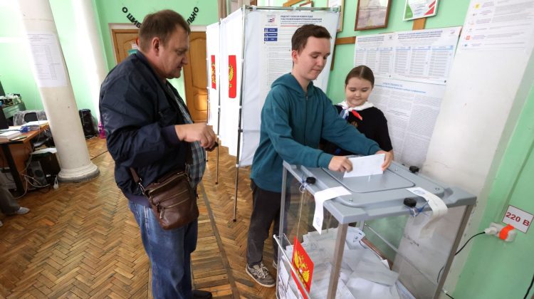 Rusia, în ultima zi a alegerilor parlamentare. Este primul scrutin pentru Duma de Stat de la începutul războiului