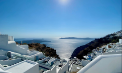 Oferta care face furori! Se oferă cazare gratuită în Santorini pentru 24 de ore de muncă pe săptămână