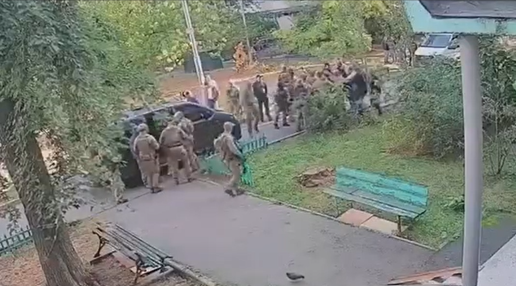 VIDEO Operațiune împotriva unui presupus complot rusesc, transformată în schimb de focuri între serviciile Ucrainei