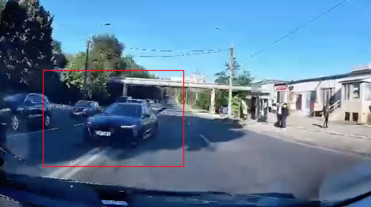 VIDEO Șoferul unui Audi, agresiv pe o stradă de la Botanica. Polițiștii l-au sancționat