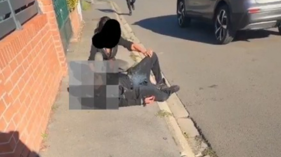 Protestele elevilor din Franța: Un adolescent de 15 ani și-a pierdut o mână în timpul confruntărilor