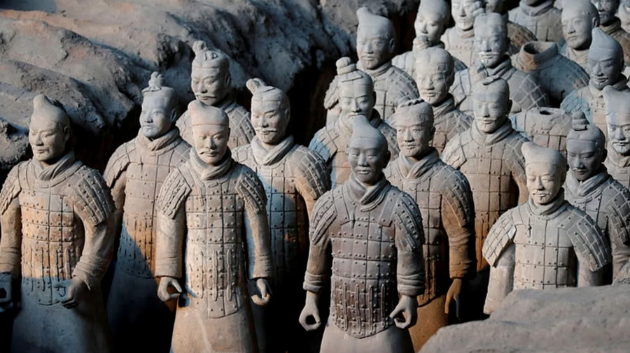 Amprente vechi de peste 2.000 de ani dezvăluie cine a construit Armata de teracotă din China