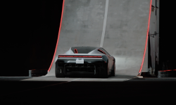 VIDEO Elon Musk a prezentat noul Tesla Roadster, mașina care poate zbura