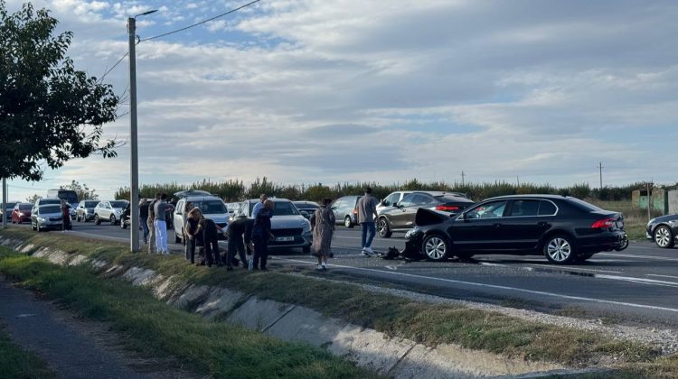 Accident rutier la Peresecina: Patru persoane au ajuns la spital în urma impactului dintre două mașini