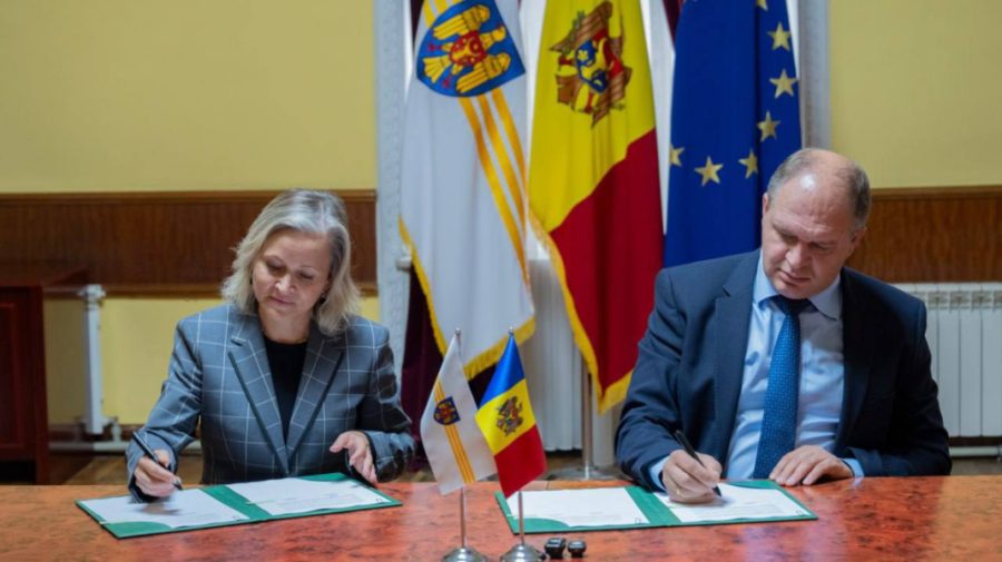 „Mulțumim partenerilor care ne sunt alături”: Primăria Chișinău și UNHCR au semnat un nou memorandum de înțelegere