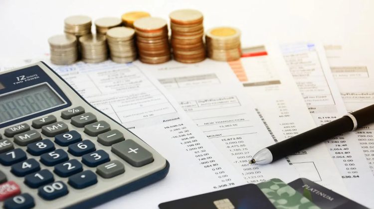 Afacerile din Moldova încheie anul cu așteptări rezervate: Vânzările stagnează, iar prețurile ar putea crește
