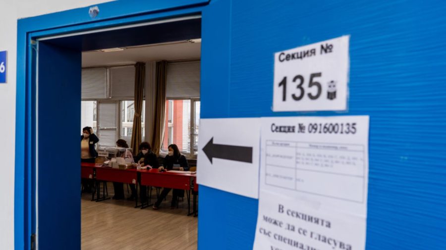Alegeri în Bulgaria. Preşedintele unei secţii de votare din Burgas a fost înlăturat din funcţie deoarece era beat