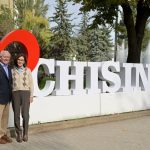 „Pentru un viitor luminos alături de tine”: Ambasadorul SUA în Moldova felicită Chișinăul cu ocazia Hramului