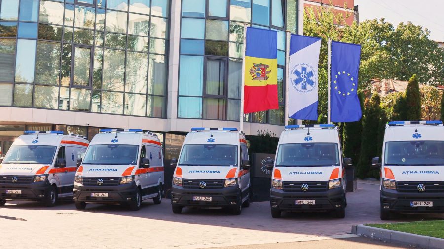 Ambulanțe noi pentru serviciul de urgență: CNAMUP a recepționat șase autospeciale