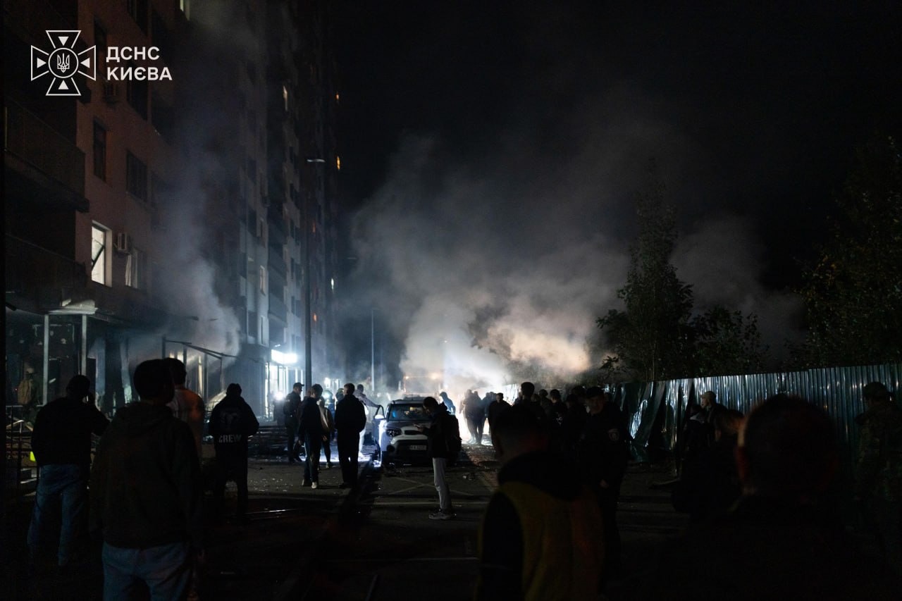 Explozii și incendii la Kiev și Odesa: Sunt răniți și clădiri avariate