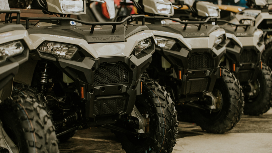 VIDEO A furat două ATV-uri și un generator de peste 57.000 de lei: Un tânăr din Chișinău, reținut