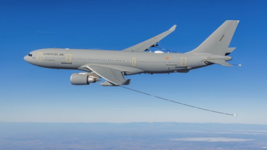 Zbor misterios deasupra Mării Negre: Două aeronave de realimentare au survolat regiunea