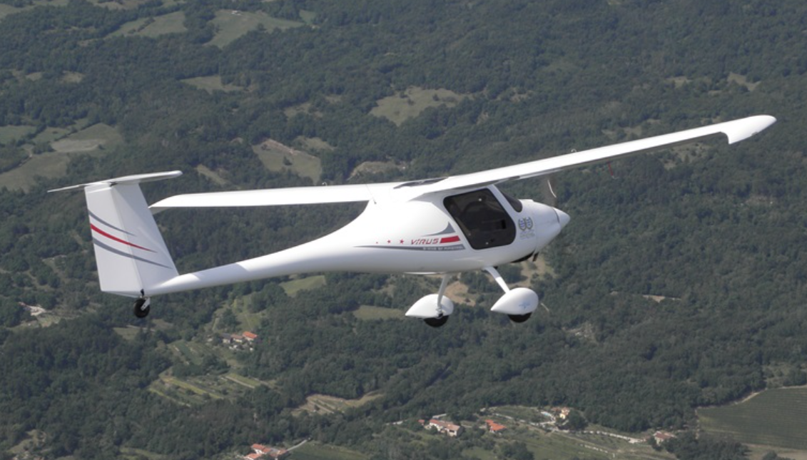 BREAKINGNEWS | Avion răsturnat la aterizare pe aerodromul din Vadul lui Vodă