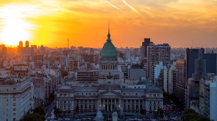 Moldova ar putea liberaliza regimul de vize cu Argentina. Se analizează și lansarea curselor aeriene directe