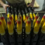 Marea Britanie reia producția de armament greu după 20 de ani, pe fondul amenințărilor de securitate