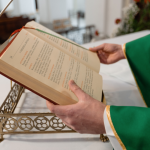 Anchetă în SUA: Sute de copii, victime ale abuzurilor în trei dieceze din Massachusetts