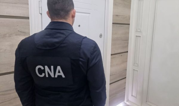 Un bărbat din Chișinău, vizat într-un dosar de trafic de influență. A fost plasat în izolatorul CNA