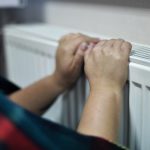 Cine va primi compensații la energie? Mașina, economiile și timpul petrecut peste hotare, în atenția autorităților