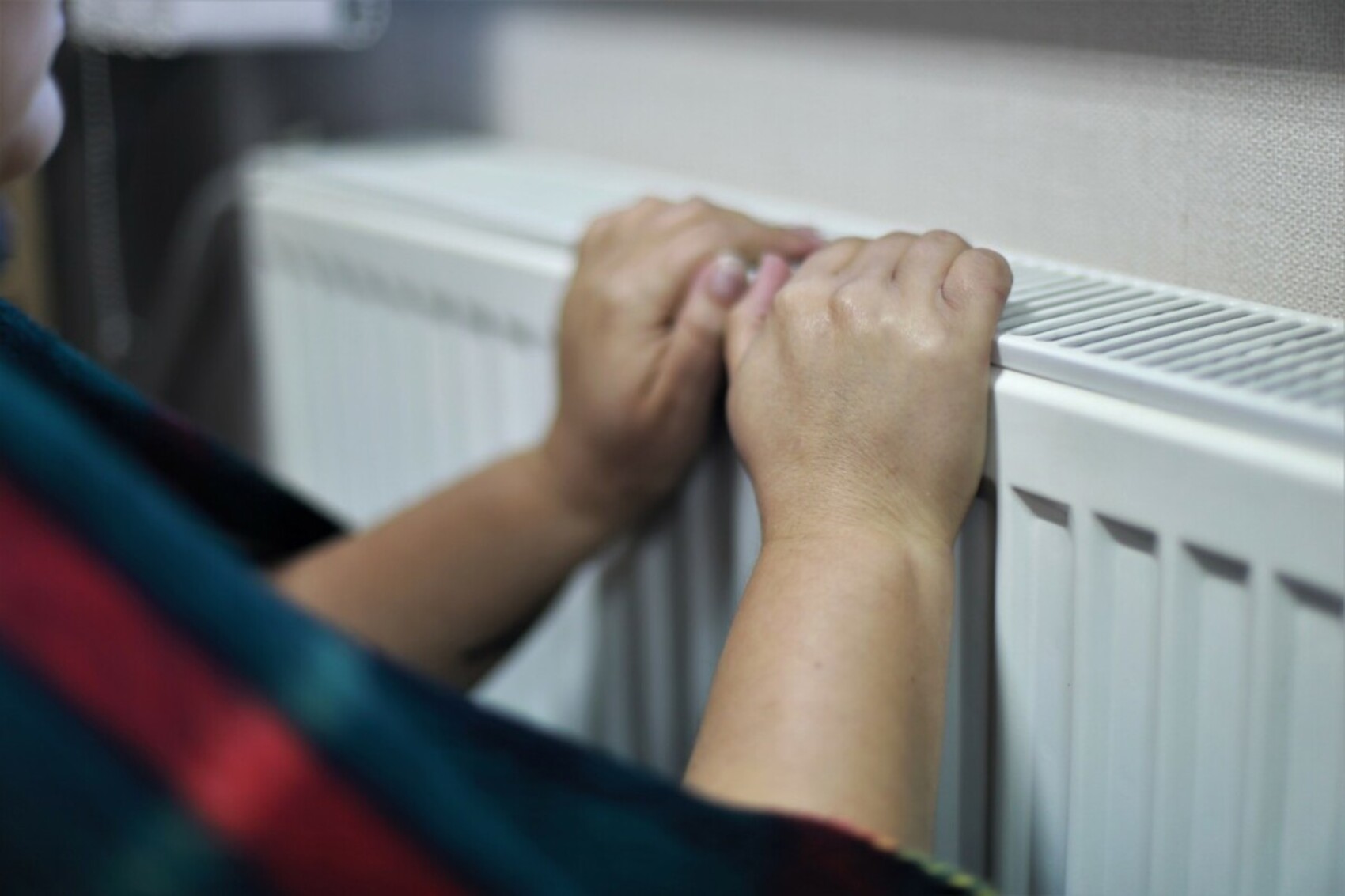 Cine va primi compensații la energie? Mașina, economiile și timpul petrecut peste hotare, în atenția autorităților
