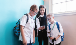 Italia lansează un instrument digital pentru a-i ajuta pe tineri să renunțe la rețelele sociale