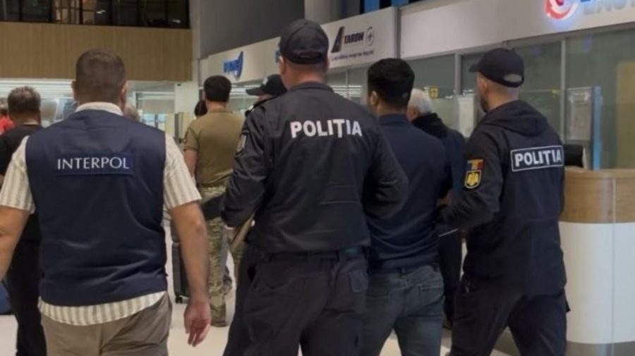 Căutat prin INTERPOL timp de șapte luni! Un turc de 26 de ani a fost extrădat din Moldova