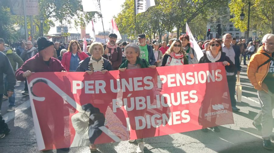 Protest în centrul Madridului, înaintea alegerilor anticipate. Oamenii cer apărarea pensiilor