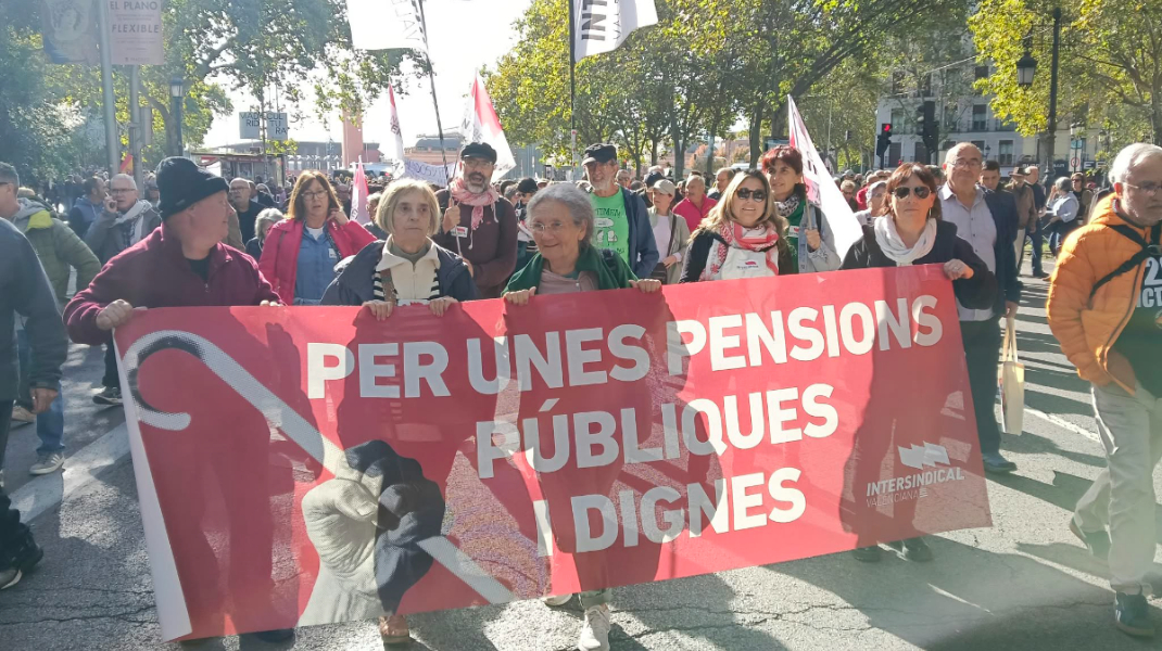 Protest în centrul Madridului, înaintea alegerilor anticipate. Oamenii cer apărarea pensiilor