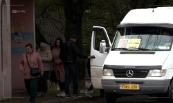 REPORTAJ Ruta de microbuz 130, în centrul unui scandal. Cine permite îmbarcarea pasagerilor în cinci sate