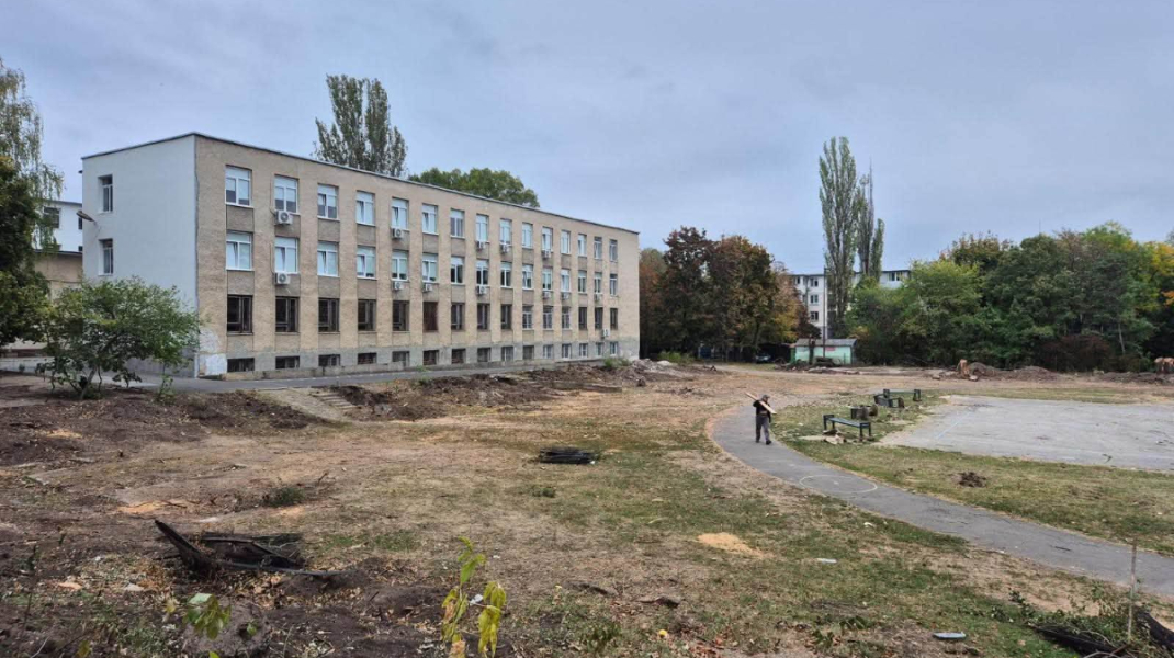 Scandalul din jurul stadionului de la Liceul „Matei Basarab”: De ce au fost oprite lucrările