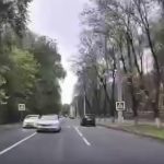 A uitat de regulile de circulație? Șofer surprins pe contrasens în Chișinău