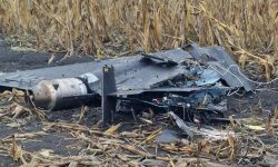 O dronă a căzut în raionul Telenești. Poliția: A fost găsită la circa 100 de metri de o casă