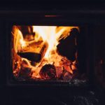 Un bărbat din Fălești, evacuat de pompieri dintr-o locuință plină cu fum. A fost dus la spital