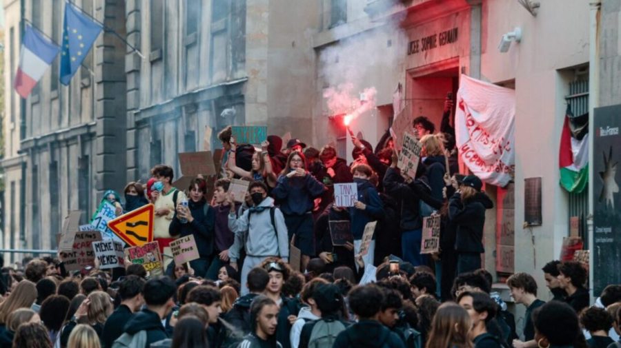Franța se pregătește de un nou protest de amploare: Până la 40 de mii de oameni, așteptați la Paris