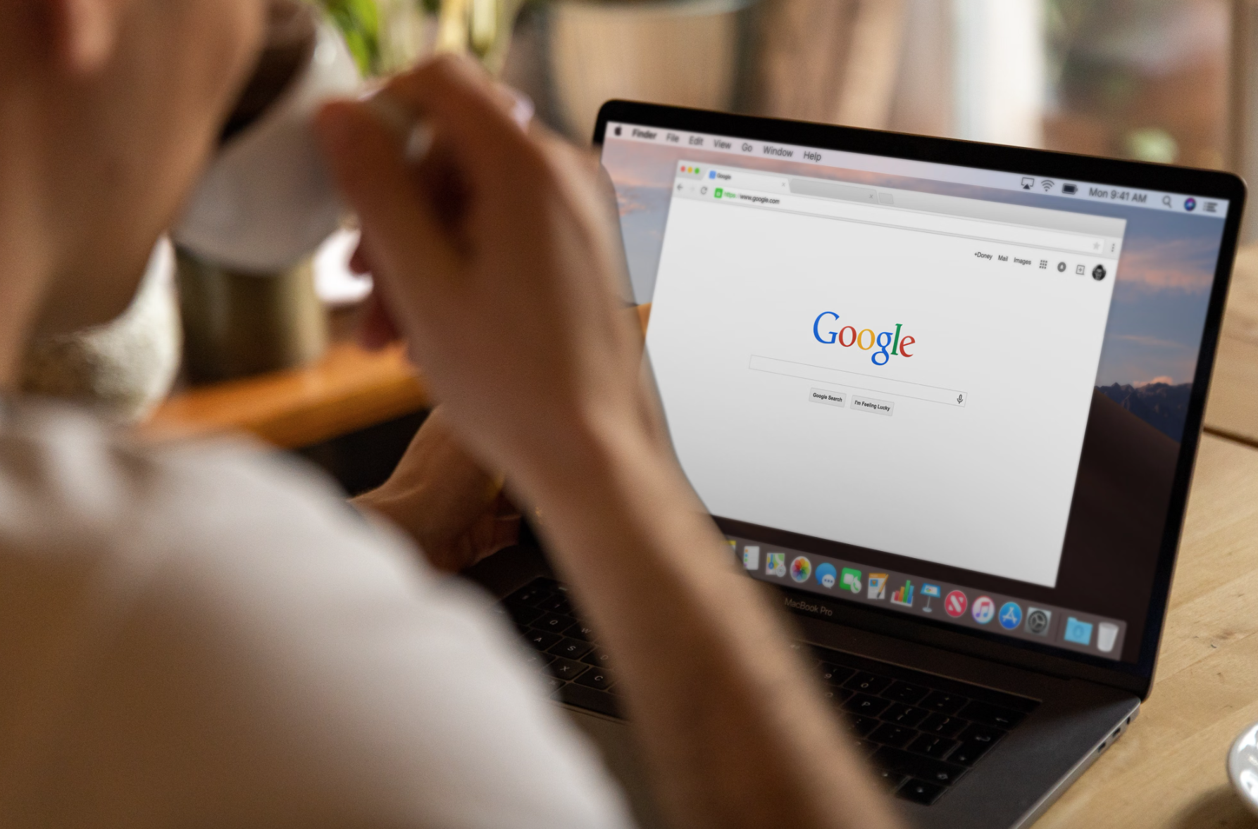„Mi-e rușine că lucrez la Google”: Angajații demisionează din cauza utilizării AI în scopuri militare