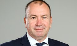 „Unii sunt amenințați…”. Levinschi din PAS explică de ce vrea majorarea lefurilor la instituția unde-i lucrează soția