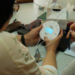 Laboratoare digitale în 57 de școli: elevii vor putea testa la ore formulele învățate din manual