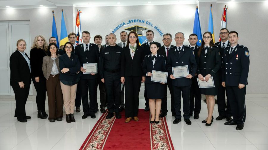 Viitorii polițiști vor învăța să investigheze mediul online într-un laborator modern