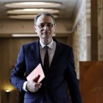 Cine este noul premier al României, Luca Niculescu