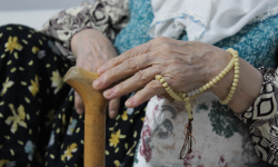 Un bărbat din Bălți și-a amenințat cu moartea propria mamă. A fost condamnat la închisoare