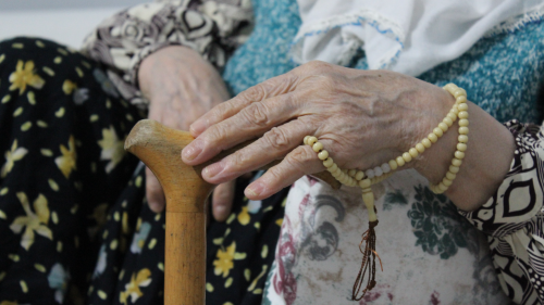 Un bărbat din Bălți și-a amenințat cu moartea propria mamă. A fost condamnat la închisoare
