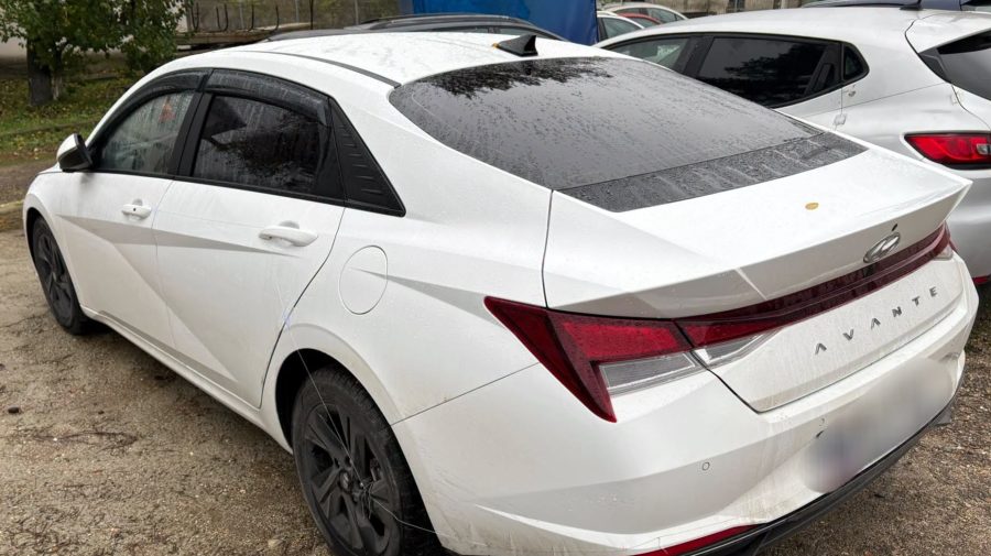 Un automobil, indisponibilizat la ieșirea din țară. Ce au descoperit polițiștii de frontieră