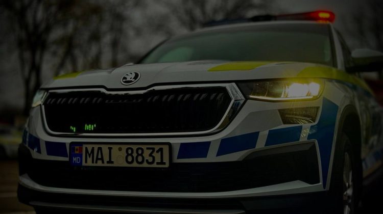 Ploile îngreunează traficul. Recomandările Poliției pentru șoferi