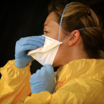 Epidemia de Ebola se extinde în Nigeria: O persoană infectată și alte 44 posibil expuse virusului