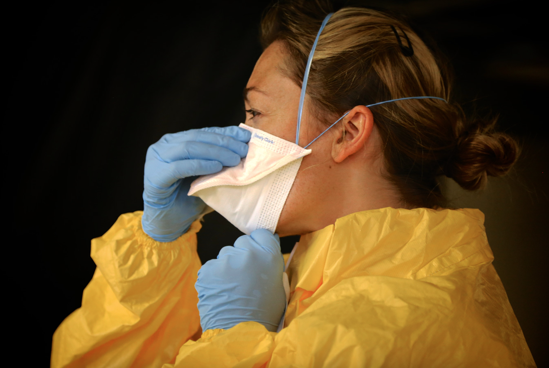 Epidemia de Ebola se extinde în Nigeria: O persoană infectată și alte 44 posibil expuse virusului