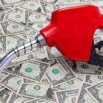 Motorina europeană a depășit 1.500 de dolari pe tonă: Cum ar putea fi afectate prețurile din Moldova