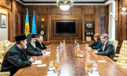 Se îngroapă securea războiului! Mitropolia Basarabiei vrea pace între cele două biserici. Grosu, pe post de mediator