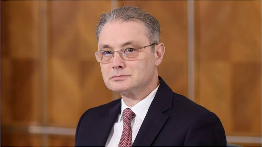 Luca Niculescu, după învestirea noului Guvern al României: „Ne apucăm de lucru din această seară”