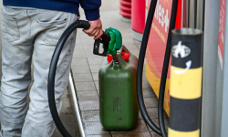 Petrolul se ieftinește după anunțul lui Trump privind un armistițiu energetic între Rusia și Ucraina