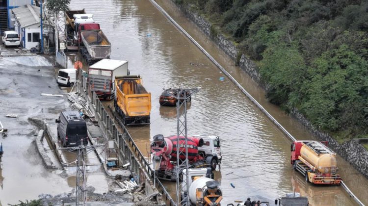 Istanbul, sub cod roșu de vreme rea. Autoritățile recomandă cetățenilor români să evite deplasările