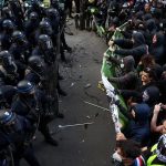 Aproximativ 480.000 de persoane au protestat în Franța. Liceenii cer investiții în educație